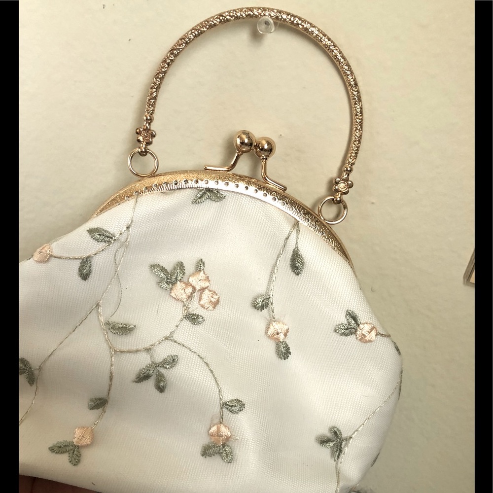 SHEIN vintage floral clutch